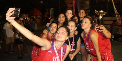 Sinop'ta Berkay Akbaş Sokak Basketbol turnuvası sona erdi