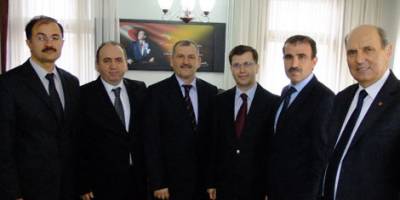 ÇAMAŞ VE BAŞSAVCI TURAN’DAN VERGİ DAİRESİ'NE ZİYARET