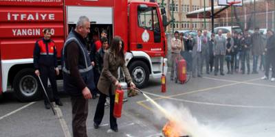 SAMSUN’DA LİSEDE YANGIN TATBİKATI