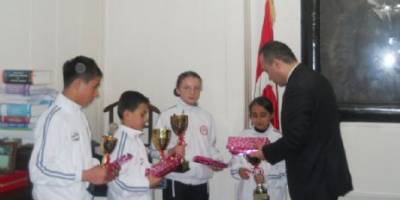 Masa tenisi takımından kaymakam Üçüncü’ye ziyaret