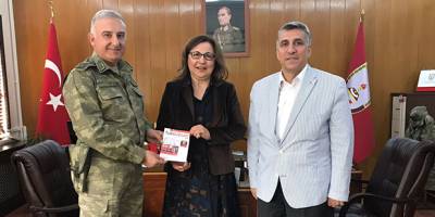 Bafra Kızılay Şubesi, Samsun Garnizon Komutanlığını Ziyaret Etti