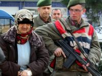 Bebeğini Vahşi hayvanlara yem yapmışlar.