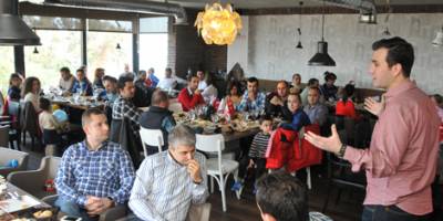 SAMSUN GENÇ İŞ ADAMLARI KAHVALTIDA BİR ARAYA GELDİLER