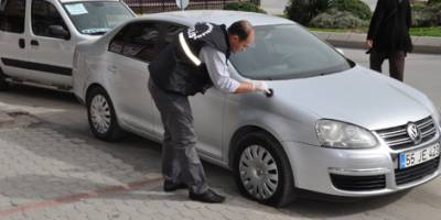 BAFRA'DA 5 ARACIN LASTİĞİ KESİLDİ