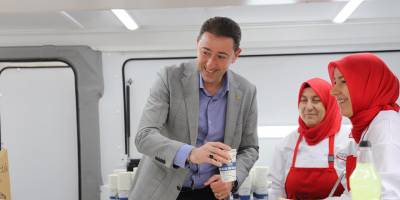 Bandırma Belediyesi İkram Aracını Görücüye Çıkardı