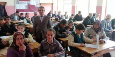 Soğukçam’da Aynı Anda Veliler ve Öğrenciler Yarıştı