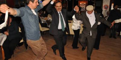 BAŞKAN ŞAHİN YAŞLILAR İLE NEŞELENDİ