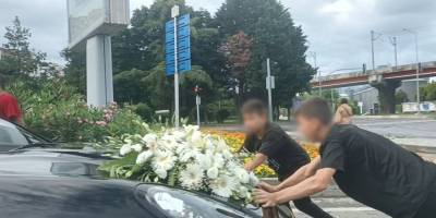 Çocukların tehlikeli bahşiş alma savaşı