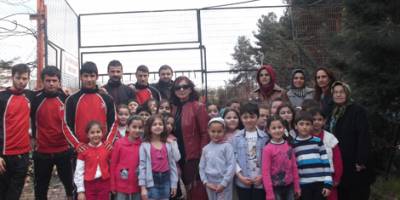 ÖĞRENCİLERDEN 1930 BAFRA SPOR KULÜBÜNE ZİYARET