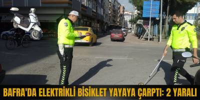 Bafra'da elektrikli bisiklet yayaya çarptı: 2 yaralı