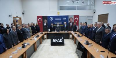 Samsun'da saat 04.17'de depremde hayatını kaybedenler anıldı