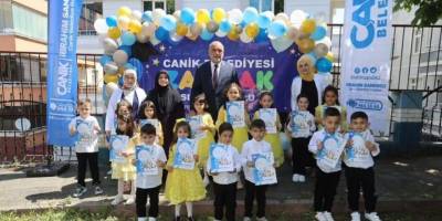 Samsunlu Minikler Karne Hediyelerini Gazzeli Çocuklara Gönderdi