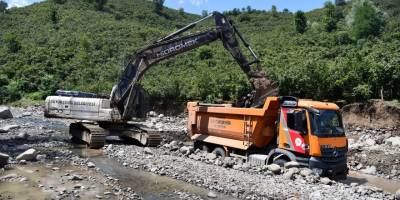Samsun'da Yağış Sonrası Oluşan Hasarın İzleri Siliniyor