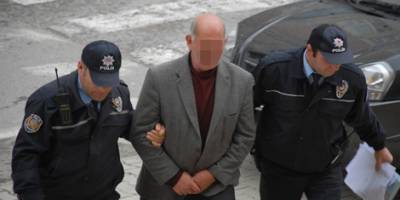 SİPARİŞ YÜZÜNDEN TARTIŞTIĞI GARSONU BIÇAKLADI