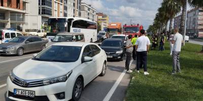 Çarşamba'da 3 araçlı zincirleme kaza: 3 yaralı
