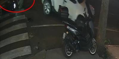 Aracıyla yaya geçidinden geçen sürücü ile motokurye ile çarpıştı