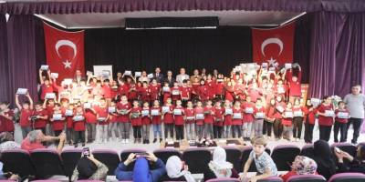 Başkan İbrahim Sandıkçı'dan öğrencilere ödül