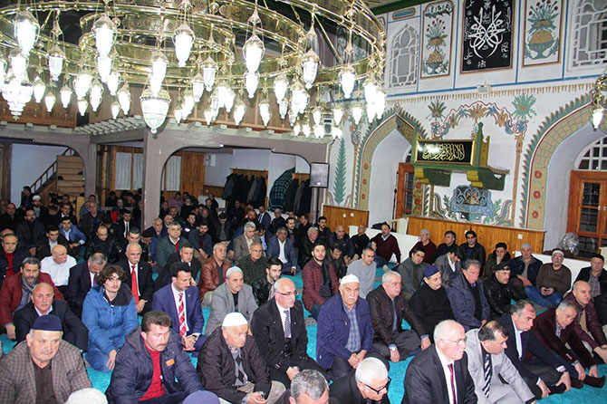 Başbuğ Türkeş ve Polis teşkilatı İçin Mevlit Programı Düzenledi