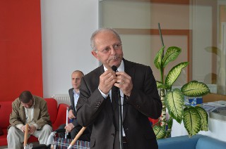 1-019.jpg