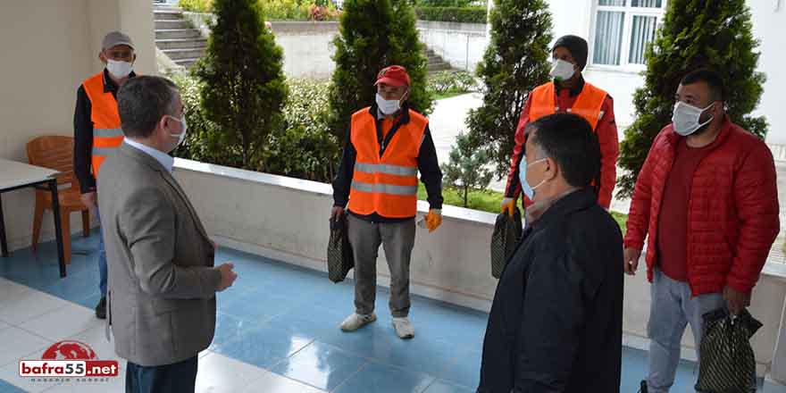 Başkan Özdemir’den işçilere sürpriz kutlama