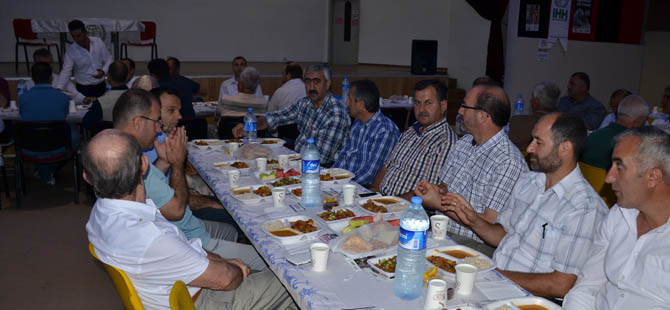 19-mayis-belediyesi-ve-ihhdan-iftar-002.JPG