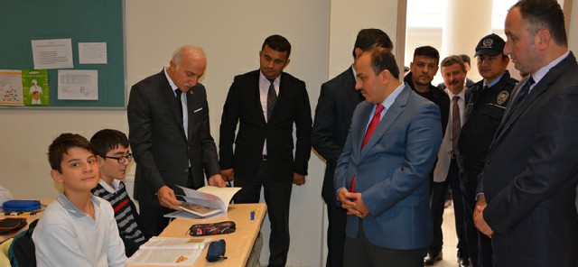19-mayis-egitimde-basarili-bir-ilce-004.JPG