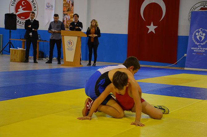 19-mayis-ilcesinde-amator-spor-yarismalari-sona-erdi-5.jpg