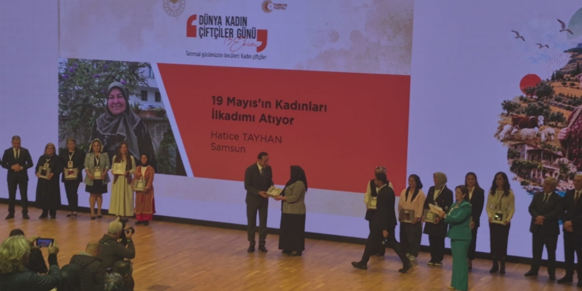 19-mayis-kadinlari-odul-aldi-005.jpg