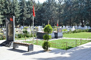 19-mayis-sehitligi-yenilendi-004.jpg