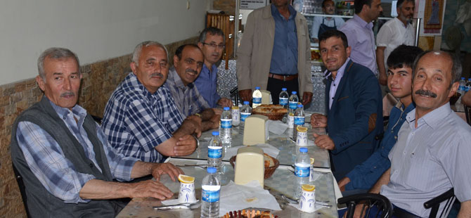 19-mayisda-protokol-iftarda-bulustu-003.JPG