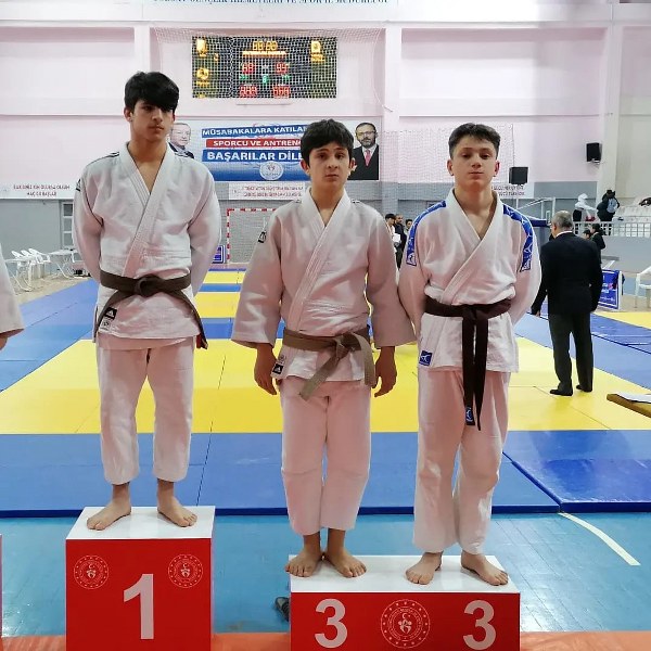 19-mayisin-sampiyon-judoculari-001.jpeg