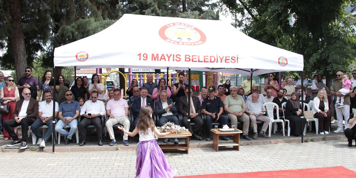 19-mayista-miniklerden-sifir-atik-defilesi-4.jpg
