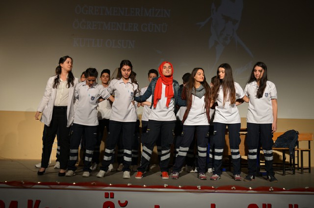 24-kasim-ogretmenler-gunu-belediye-kultur-merkezi-007.JPG