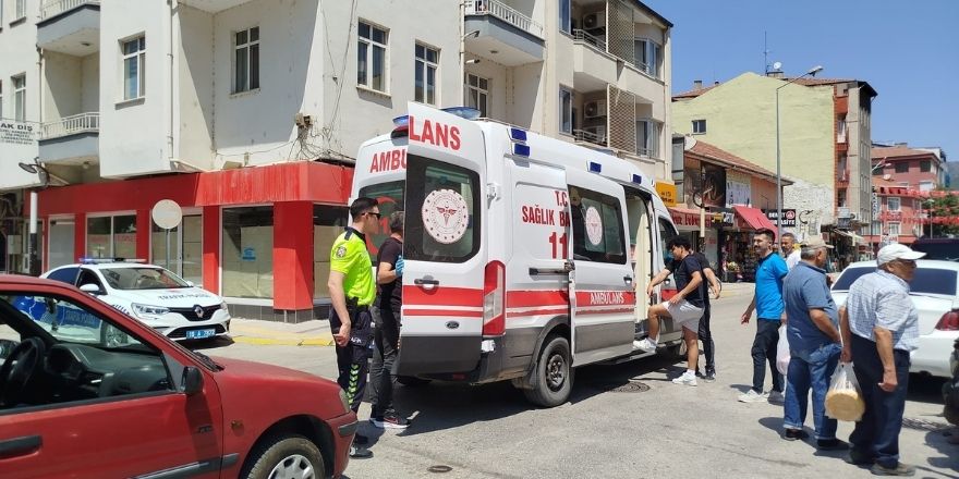 Osmancık’ta Otomobil ile Motosiklet Çarpıştı: 1 Yaralı