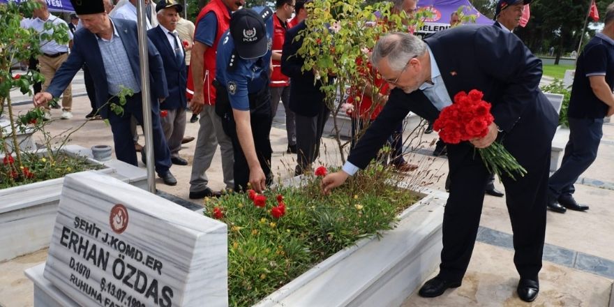 Bafra'da 15 Temmuz Etkinlikleri Şehitlik Ziyaretiyle Başladı Hamit Kılıç
