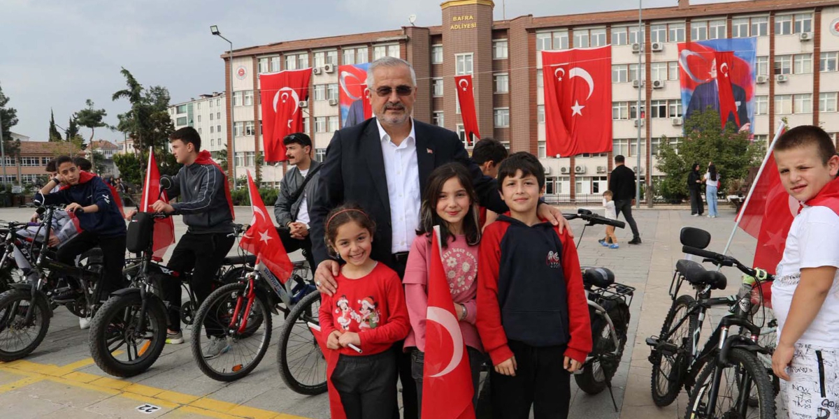 29-ekim-coskusu-pedallara-yansidi-010.jpg