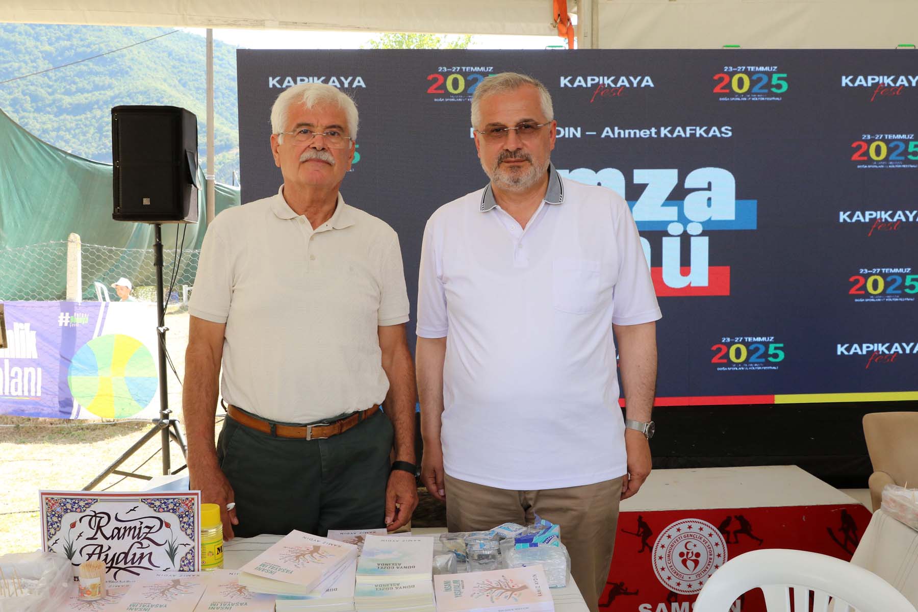 4-735.jpg