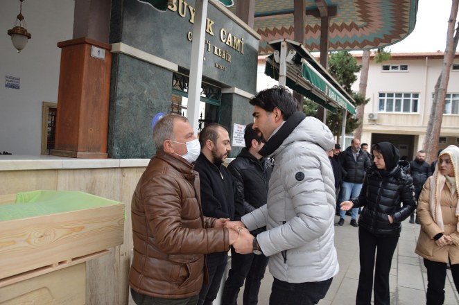 Bafra Kızılay başkanı Erhan Korkmaz 'ın eşi Harika Korkmaz ebediyete uğurlandı Alper Güngör