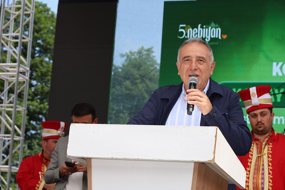 5-nebiyan-doga-ve-genclik-festivali-resmi-torenle-basladi-006.JPG