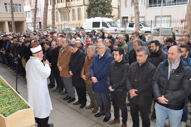 Bafra Kızılay başkanı Erhan Korkmaz 'ın eşi Harika Korkmaz ebediyete uğurlandı