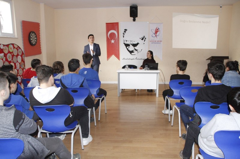 Gençlerin Koleji’nden Sağlıklı Beslenme Semineri