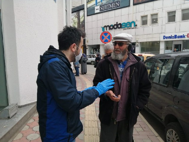 Bafra Polisinin 65 Yaş Üstü Mesaisi