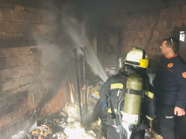 Apartmanın Kazan Dairesinde Yangın Çıktı 