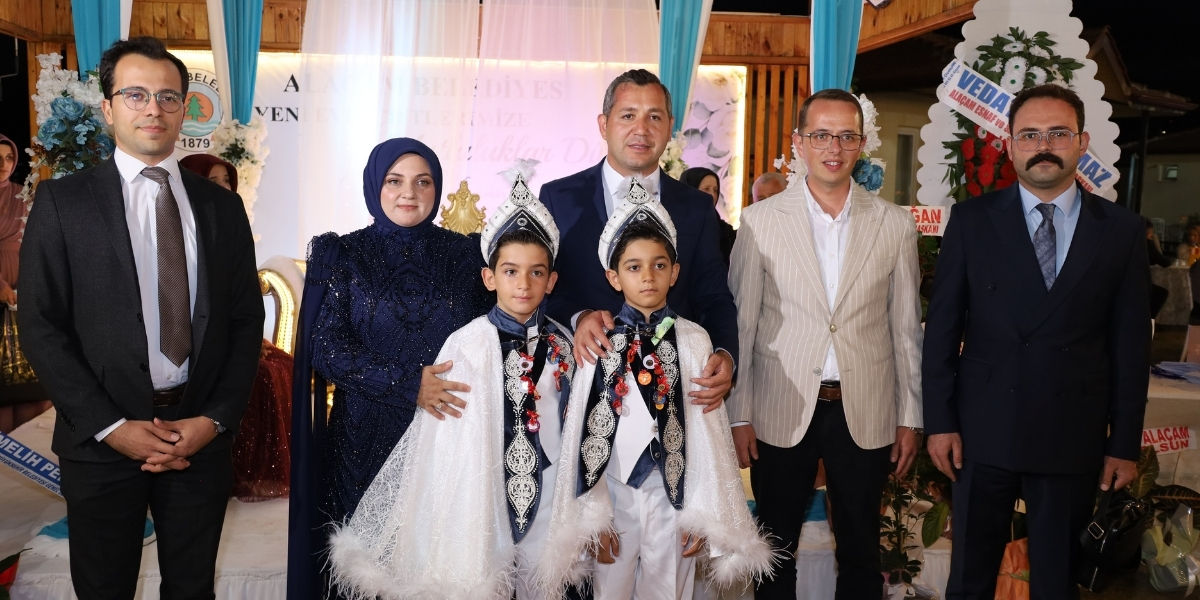 ahmet-hakan-ve-turan-kagan-002.jpg