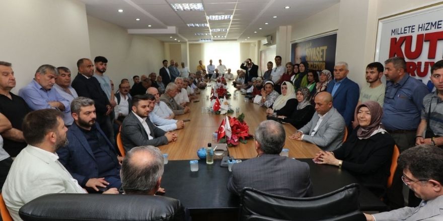 ak-parti-bafra-ilce-teskilati-bayramlasma-programi-duzenledi-007.jpg
