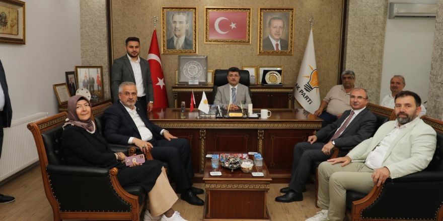 ak-parti-bafra-ilce-teskilati-bayramlasma-programi-duzenledi-011.jpg