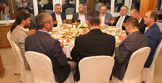 ak-parti-bafra-ilce-teskilati-iftarda-bulustu--1.jpg