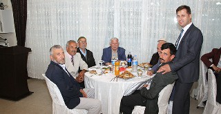 ak-parti-bafra-ilce-teskilati-iftarda-bulustu-10.jpg