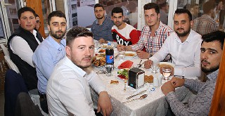 ak-parti-bafra-ilce-teskilati-iftarda-bulustu-3.jpg