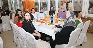 ak-parti-bafra-ilce-teskilati-iftarda-bulustu-4.jpg